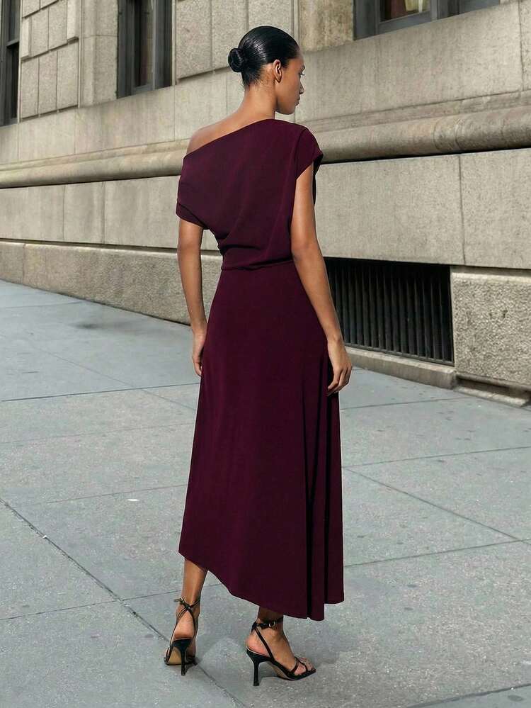 SHEIN Maija Elegant Burgundy Summer Dress For Women, Designed In Minimalist Style With Sexy Asymmetric Straps And Pleated Elements, Showcasing A Graceful And Charming Aura. Comfortable Fabric Hugs The Body, Accentuating The Feminine Curves. Suitable As A Wedding Guest Dress, Or For Various Formal Occasions And Romantic Dates. The Sophisticated Burgundy Color Effortlessly Exudes Sophistication And Fashion, Making It An Ideal Choice For Important Summer Events. Women Easter Summer Outfits Easter Dress Women Party Top Beach Dress Summer Holiday Outfits Each Vacation Outfits For Women  Summer Outfit For Women Going Out Outfits Graduation Graduation Outfit  Casual Dresses  Casual Blouses For Women