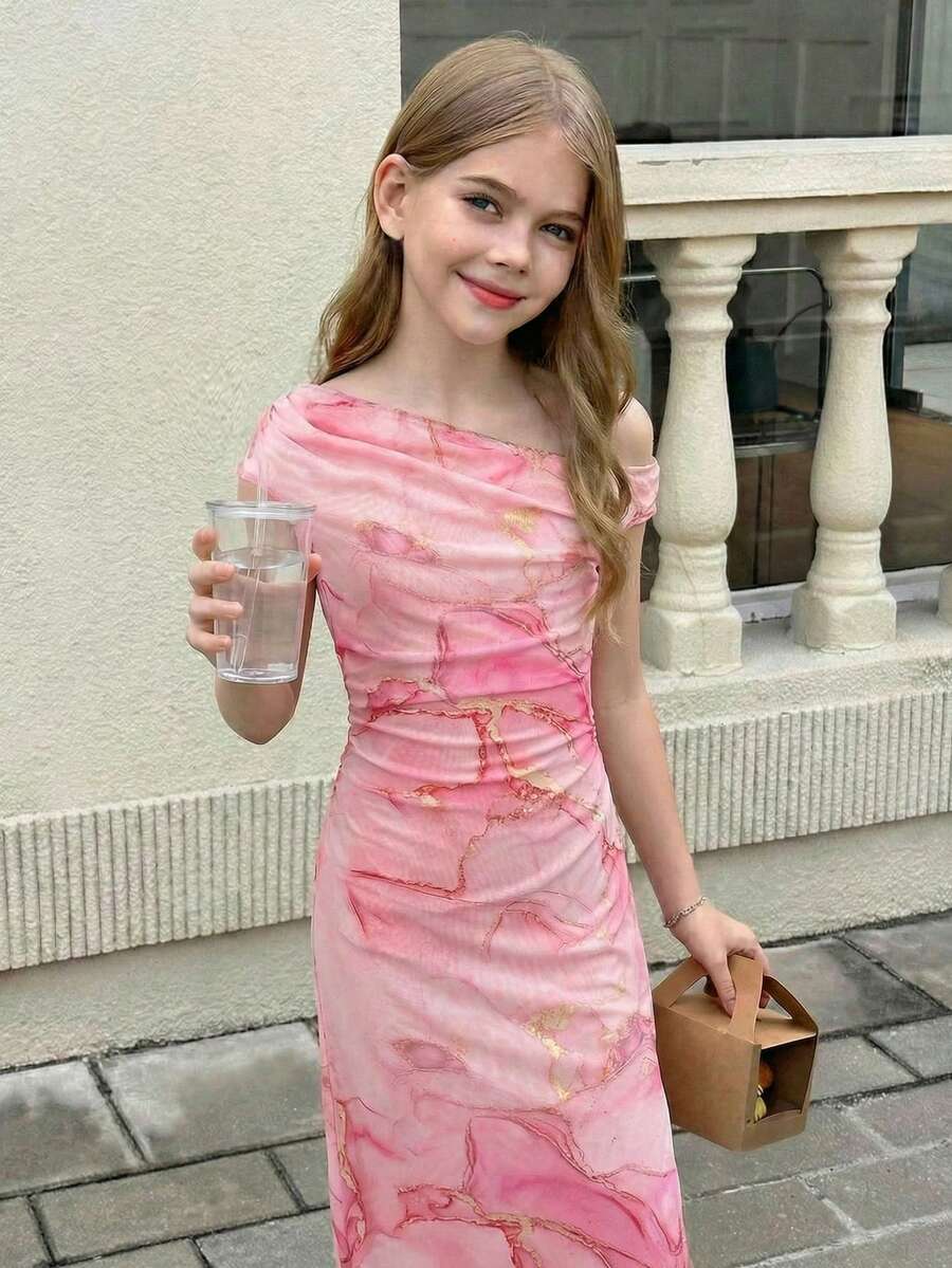 SHEIN 少女休闲优雅印花不对称肩部褶皱腰部针织长裙，适合派对和外出穿着 - 淺粉色 - 查看 1