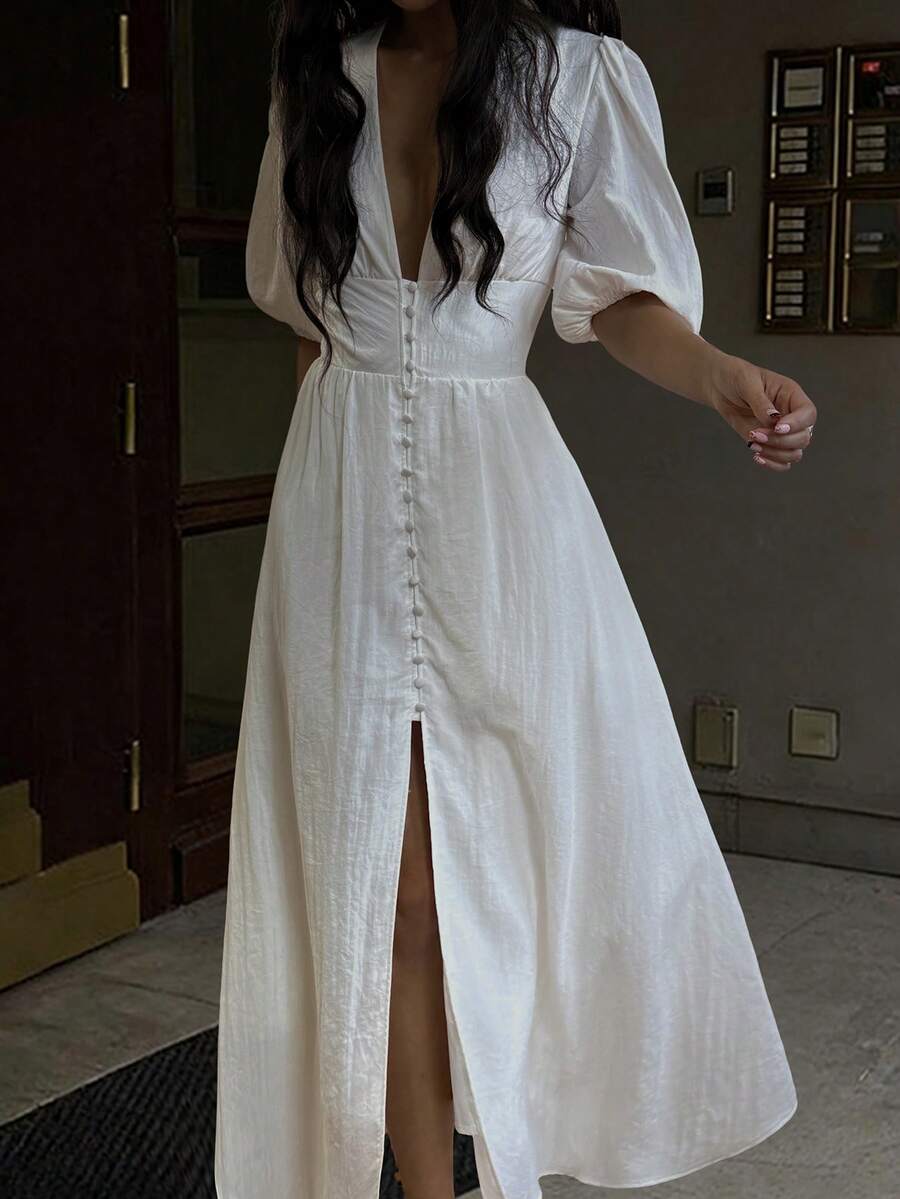 DAZY 女士纯色深V领优雅收腰中长派对连衣裙，情人节女士吊带裙 - 白色 - 查看 1