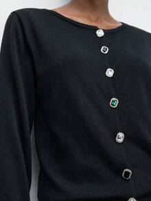 Maija 2026 现代都市优雅格子艺术线条蓝色落肩初夏打底衫，适合圣诞派对季、返校季、校园生活；黑色开衫女长袖黑色上衣纽扣上衣黑色毛衣开衫短款；春假牛仔裤阔腿女牛仔裤宽松喇叭牛仔裤女牛仔裤宽松 - 黑色 - 查看 5