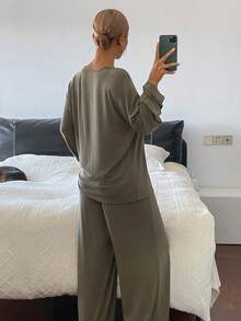 Bộ đồ mặc nhà tối giản màu trơn gồm áo khoác cardigan và quần dài dành cho nữ. - xanh quân đội - Xem 2