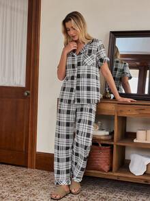 Doze Lane Women's Casual Turndown Collar Plaid Print Pocket Short Sleeve Pajama Set - Multicolor - View 4