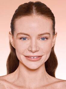 SHEGLAM Lock & Go Long-Lasting 氣墊粉餅-Chantilly 品牌 美容 化妝 化妝品 適合女性與女孩 完美搭配夏季春季 Y2K 時尚 流行 生日 母親節禮物 假期 派對準備就緒 最佳顏色 - Chantilly - 查看 13