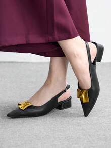 CUCCOO BIZCHIC Sapato feminino preto de bico fino com detalhes plissados em metal, salto baixo, versátil para o dia a dia e para o escritório, design elegante sem calcanhar. - Preto - Ver 3