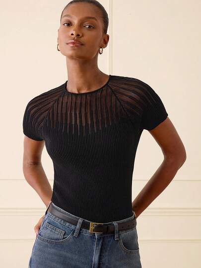 Lilora Women's Elegant Minimalist Short Sleeve Crew Neck Knit Top