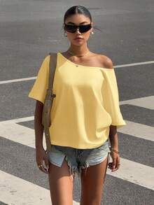 Muchica 芥末黄针织宽松单肩短袖女式T恤 - 鵝黃色 - 查看 3