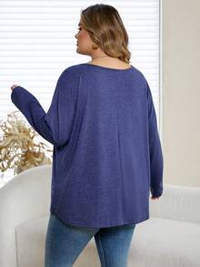 SHEIN CURVE+ Talla grande US22 Camiseta de punto de manga larga con cuello en V y borde acanalado en contraste, ideal para festivales de música, vacaciones en la playa y estilo bohemio - Neblina azul - Ver 2