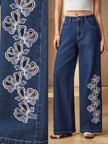 Selenza Women's Casual Everyday Floral Embroidery Slant Pocket Straight Leg Jeans - Blue - View 1