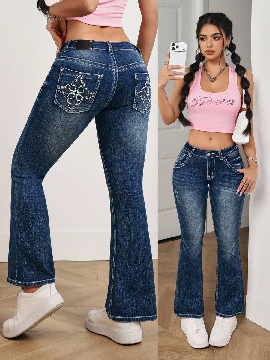 SHEIN PETITE 女士十字绣口袋喇叭裤休闲牛仔裤 - 藍色 - 查看 1