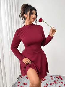 SHEIN PETITE CURVE Đầm dạ hội hai lớp dài tay cổ cao ôm sát, co giãn, dài đến đầu gối dành cho nữ cỡ lớn, thanh lịch, phù hợp cho các buổi đi chơi thường ngày, đi làm, mặc hàng ngày và ngày Valentine. - Đỏ - Xem 7