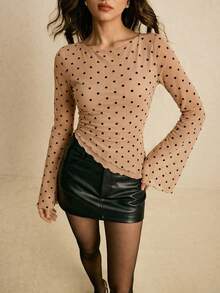 Poéselle 女士圆领长袖不对称下摆波点T恤 - 卡其色 - 查看 3