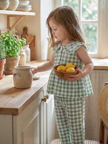 SHEIN Vintaside Kids 女婴两件套，可爱时尚的浅绿色格子无袖上衣和裤子，学院风春夏装 - 綠色 - 查看 1