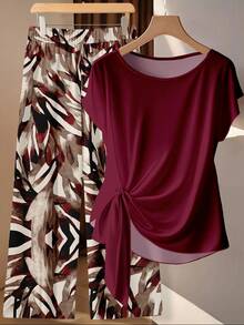 EMERY ROSE 休闲女式多色梭织面料两件套，包含随机印花长裤和酒红色圆领短袖衬衫 - 彩色 - 查看 2