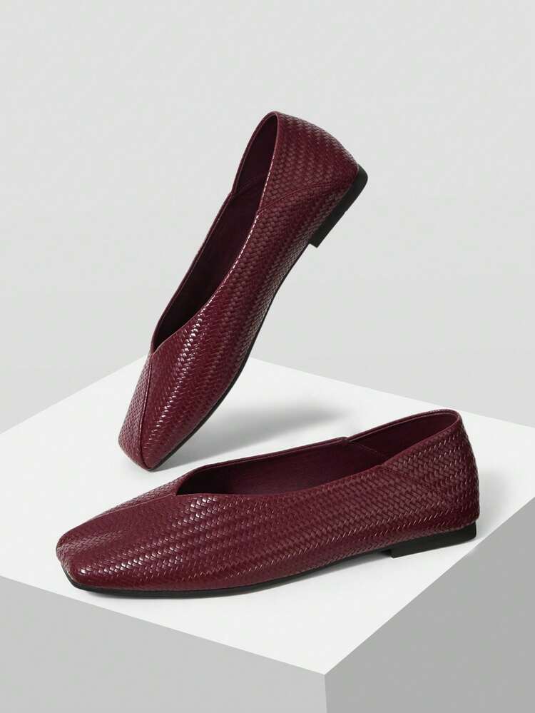 WOMEN SHOES EUROPEAN AND AMERICAN NEW FASHIONABLE AND HIGH-QUALITY PU LEATHER WOVEN SQUARE TOE FLAT-BOTTOMED BALLET SHOES, BURGUNDY TEMPERAMENT VERSATILE, ELEGANT AND COMFORTABLE, LIGHT AND WEAR-RESISTANT, LOW VAMP IS NOT TIRED OF FEET, ADVANCED MARY JANE SHOES SPRING SHOES