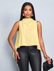 SOLERSUN 女士春夏度假纯色优雅不对称下摆无袖衬衫 - 淡黃色 - 查看 6