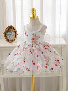 Glamorique Kids 可爱女宝宝白色网纱无袖花卉刺绣舞会礼服，适合派对和生日穿着。这款白色网纱无袖舞会礼服饰有色彩缤纷的花卉图案，适合女宝宝参加派对、担任花童等场合。26款春夏时尚单品，柔软舒适，适合节日、舞会、优雅派对、生日派对、婚礼等各种场合，也可作为女宝宝公主裙穿着。适合在派对或特殊场合拍摄艺术照。 - 白色 - 查看 3