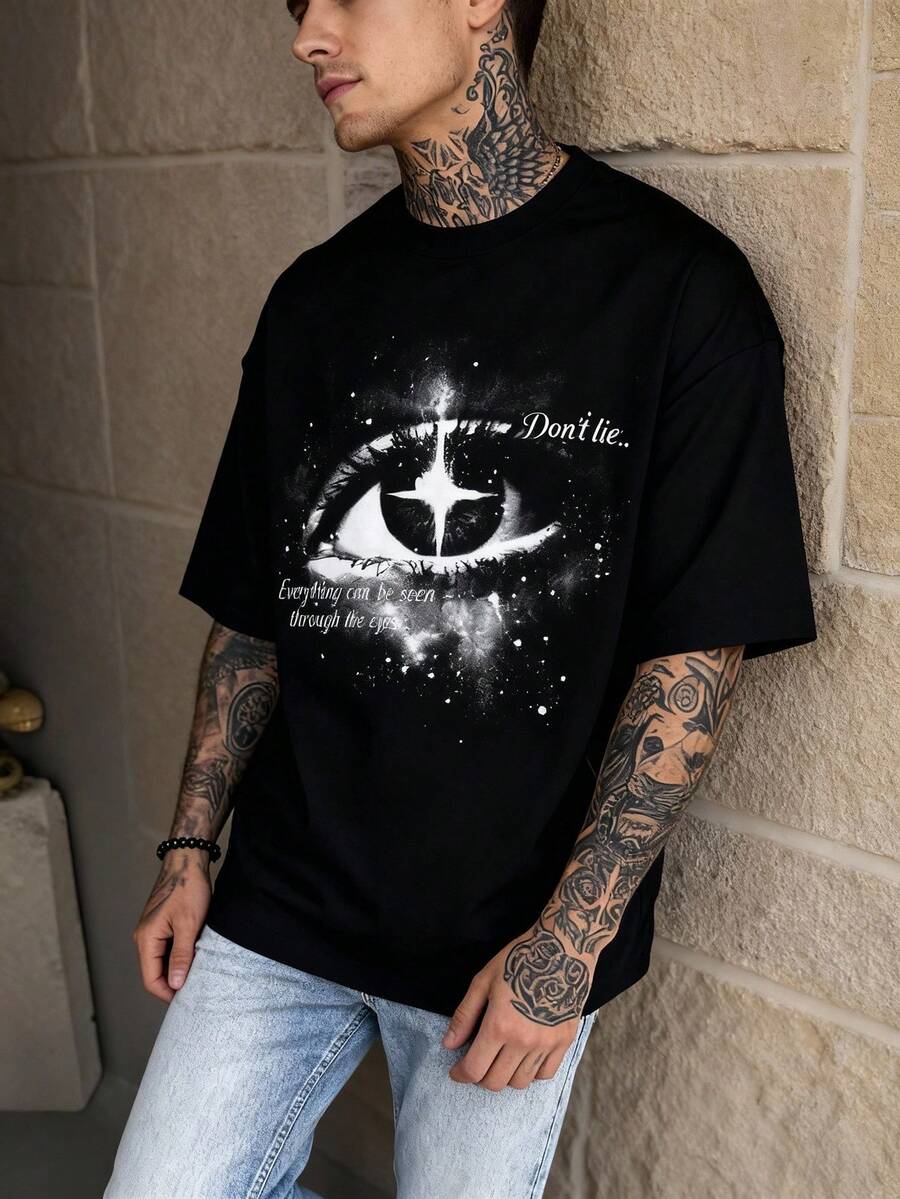 Manfinity VCAY Men's Loose Fit Casual Everyday Round Neck 3D Star Print Short Sleeve T-Shirt Black Star T-Shirt Star Design Shirt T-Shirt Black T Shirt Camo T-Shirt With Stars Star Tops Star T-Shirt Printed T Shirt For Men Streetwear Mens Graphic Tee Design Tshirt Men Tee Customised Tshirt