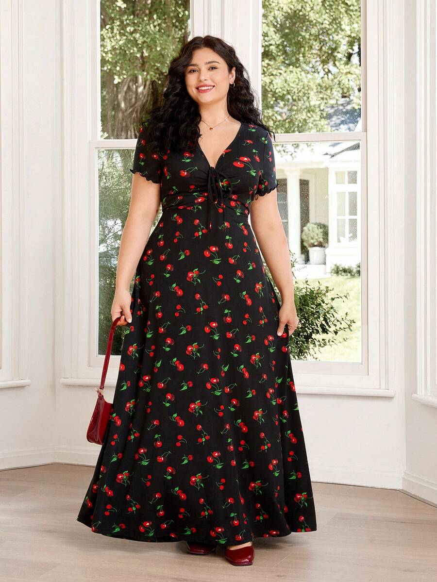 SHEIN EZwear 大码女式休闲樱桃印花V领连衣裙 - 彩色 - 查看 1
