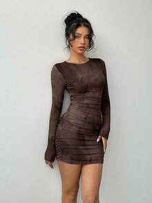 Aloruh 女士纯色圆领长袖褶皱印花修身迷你连衣裙，秋冬款 - 棕色 - 查看 4