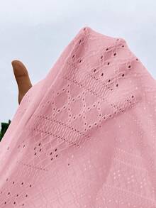 SHEIN Frenchy 镂空刺绣荷叶边圆领蕾丝边T恤 - 淺粉色 - 查看 8