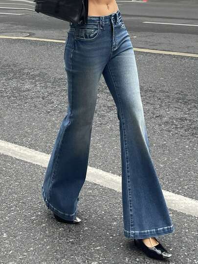 DAZY Women's Regular Waist Slim Fit Flare Leg Jeans, Casual & Sexy