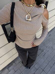 Siren Gaze 女士不对称肩部上衣，返校季教师女装长袖金属纽扣紧身高弹针织腰部褶皱T恤，冬季休闲款，柔软不对称垂坠镂空金属扣装饰长袖T恤，冬季休闲女装 - 杏色 - 查看 4