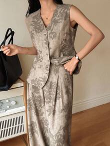 DAZY 女士纹理印花V领收腰背心和宽松阔腿裤两件套休闲优雅套装 - 卡其色 - 查看 6