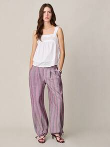 Nöista 条纹灯笼裤采用高腰设计，配有同色布料折叠纽扣、前口袋和可调节抽绳裤脚。适合春季、夏季休闲穿着，女士款。 - 粉色 - 查看 5