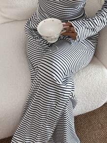 SHEIN Napfluff 时尚黑白条纹罗纹针织宽松长款睡裤（女款） - 黑與白 - 查看 5