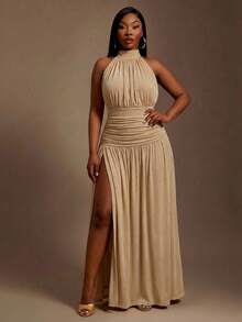 SHEIN SXY 大码女式纯色褶皱侧开衩下摆时尚吊带连衣裙 - 杏色 - 查看 4