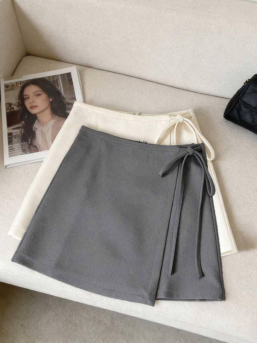 Franclia Petite Chân váy nữ kaki dệt họa tiết mới, kiểu dáng thường ngày, đa năng, buộc dây bên hông, vạt bất đối xứng, thích hợp cho mùa xuân/hè. - Xám - Xem 1