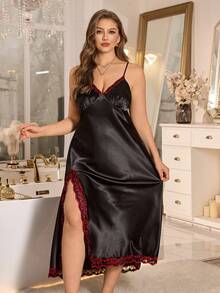 MuseNap CURVE 大码女士长款V领蕾丝拼接吊带裙，舒适仿丝睡袍，适合居家休闲或睡眠穿着 - 黑色 - 查看 4