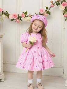 SHEIN 2件套女婴夏季可爱条纹蝴蝶结印花粉色连衣裙和配套贝雷帽，经典格子印花设计，时尚廓形，适合宝宝日常穿着和外出活动。 - 粉色 - 查看 3