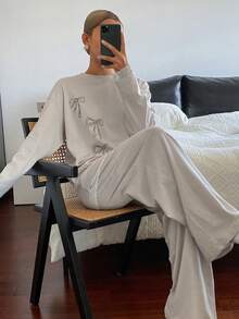 DAZY 2件套女士蝴蝶结拼接图案宽松长袖上衣和长裤睡衣套装，米色，秋季 - 白色 - 查看 4