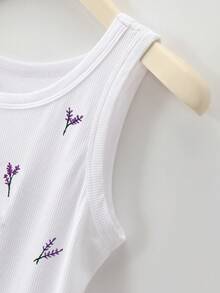 Resyla Lavender Pattern Embroidered Women's Round Neck Camisole - White - View 5