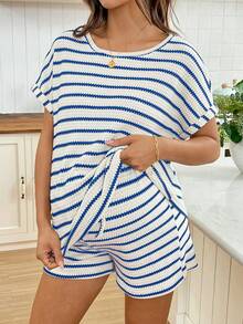 SHEIN 2 piezas Conjunto de top de murciélago a rayas y shorts casuales de maternidad, verano - Azul - Ver 7