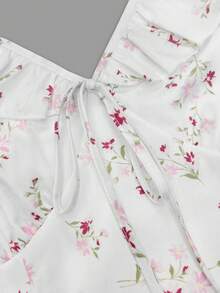 Selamara Vestido Curto Casual Feminino com Babado na Barra e Estampa Floral Miúda para Férias - Branco - Visão 5