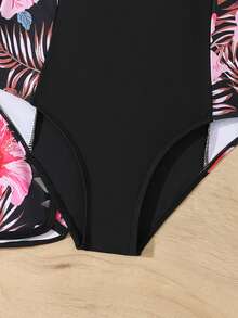 少女连体泳衣，黑色碎花印花，易穿脱，儿童泳衣带运动短裤，两件套时尚休闲优雅，适合游泳、度假、夏季穿着（印花随机） - 黑色 - 查看 4