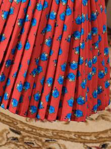 Conjunto de 2 piezas para bebé niña con parte superior estampada con temática de Ramadán y falda plisada con flores - Burdeos - Ver 7