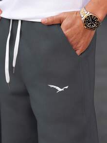 Manfinity Homme 男士休闲纯色抽绳腰带运动裤 - 深灰色 - 查看 4