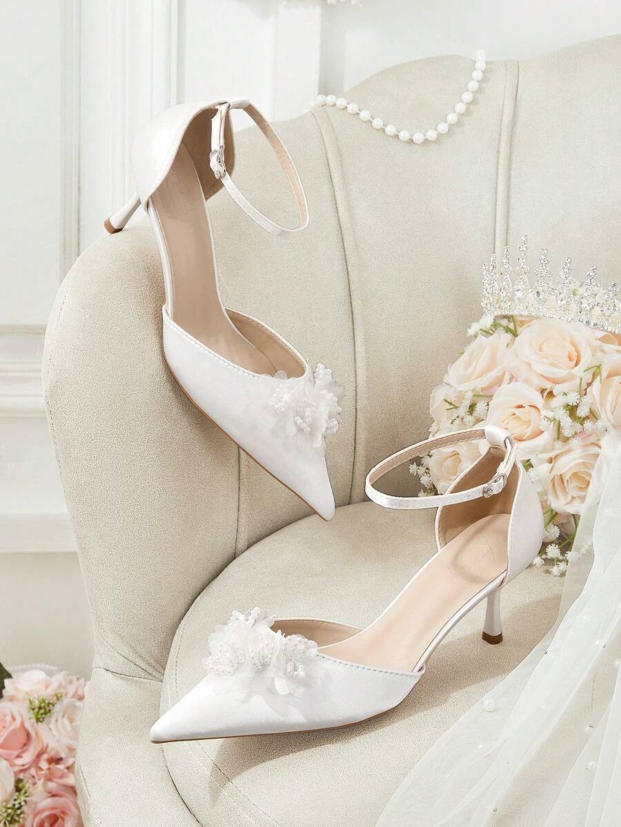 CUCCOO HITCHD Women Pumps Valentine's Day - White silk - View 1