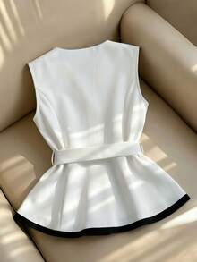 Franclia Women's Black & White Patchwork Shirt, Decorated With Pearl Buttons, Paired With Gold Buckle As Waist Belt, Elegant For Commuting - Black and White - View 2