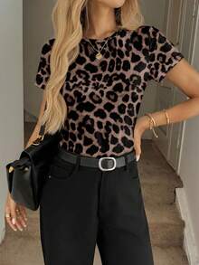 Easowa 女士修身圆领豹纹T恤，适合夏季通勤和休闲穿着 - 彩色 - 查看 6