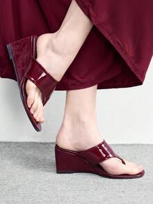 CUCCOO BIZCHIC Women's Rhinestone Embellished Casual Platform Slide Sandals - Burgundy - View 5