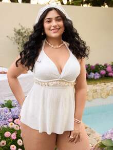 Swim Mod 大码女式露背贝壳链荷叶边上衣搭配常规三角泳裤，性感简约泳装，适合海滩和泳池穿着 - 白色 - 查看 5