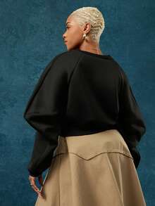 Vixey Solid Black Crew Neck Structured Long Sleeve Sweatshirt - Black - View 4