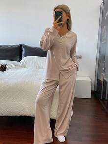 DAZY Elegant Soft Knit Lace Patchwork Women Pajama Set - Khaki - View 3