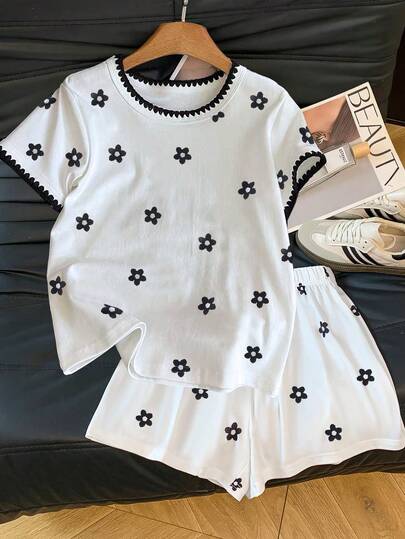 Resyla 2pcs Women Floral Print Short Sleeve Top And Shorts Casual Outfit