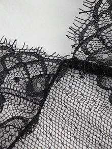 SHEIN Tall CURVE 加大码夏季白色蕾丝拼接圆领短袖T恤（二合一），蕾丝拼接，黑白撞色，休闲白色上衣，假日 - 彩色 - 查看 4