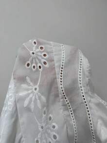 Elenzga Áo kiểu nữ mùa hè, thích hợp cho đi chơi, hẹn hò, nghỉ mát biển, đám cưới phong cách Bohemian phương Tây, lễ hội âm nhạc, thanh lịch, ngọt ngào, quyến rũ, lãng mạn, chất liệu dệt trắng thêu họa tiết, cổ vuông, cài nút eo kiểu cổ điển. - trắng - Xem 4